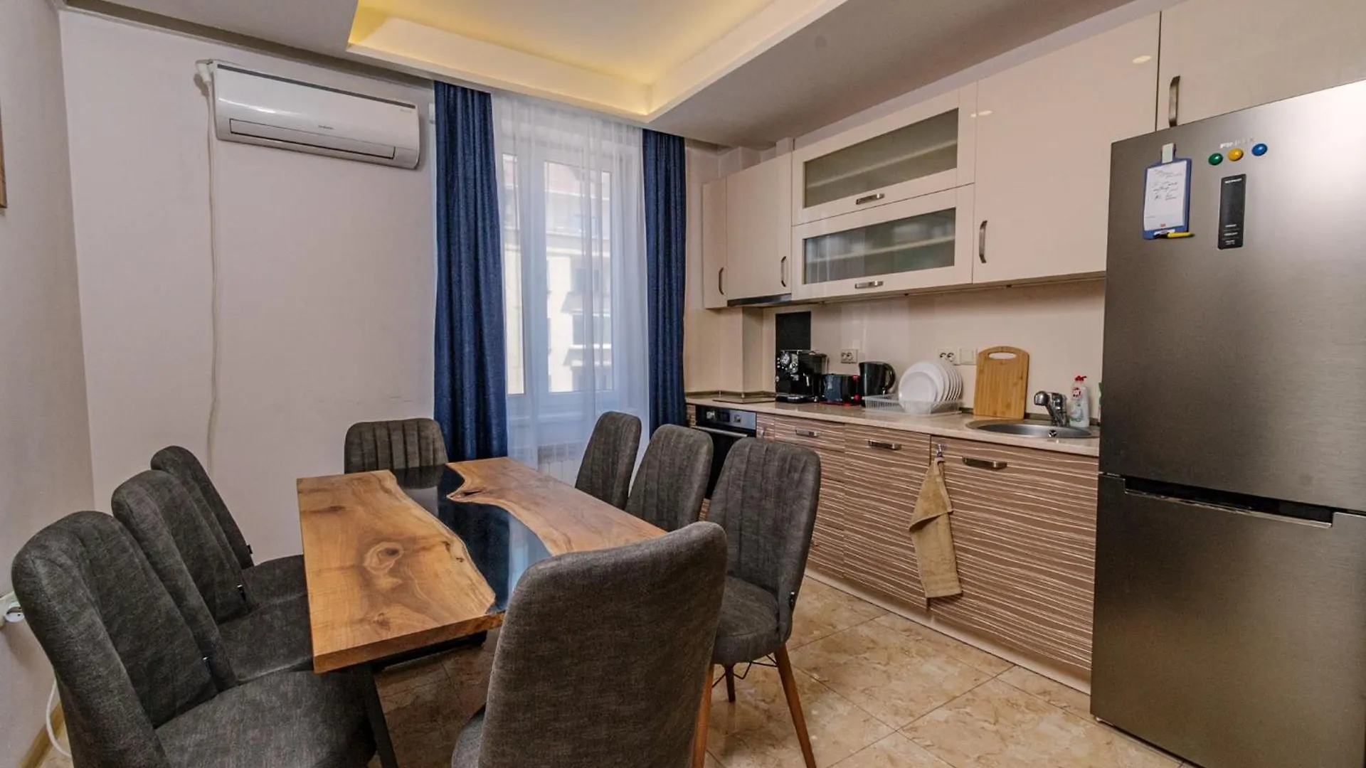 3Bdr, Top Center Retreat, City Heart, Free Parking Sofia 0*,