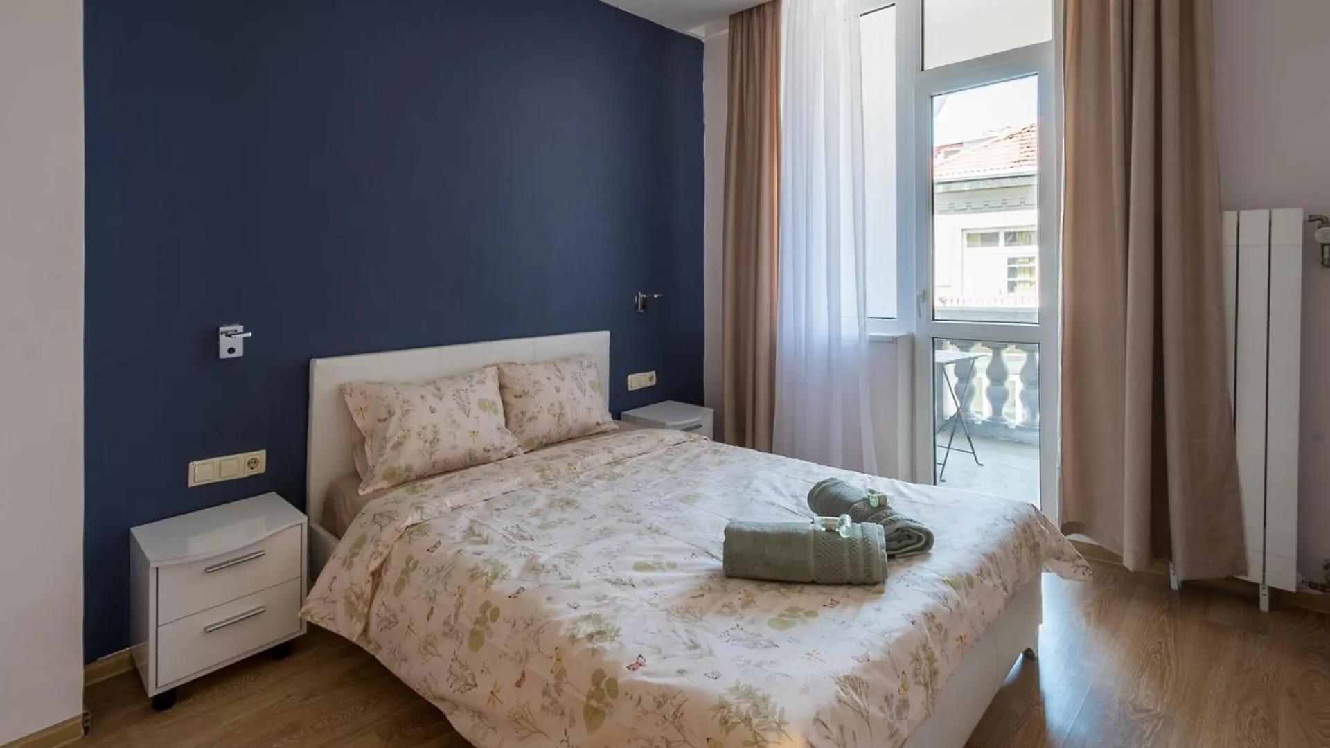3Bdr, Top Center Retreat, City Heart, Free Parking Sofia Apartment
